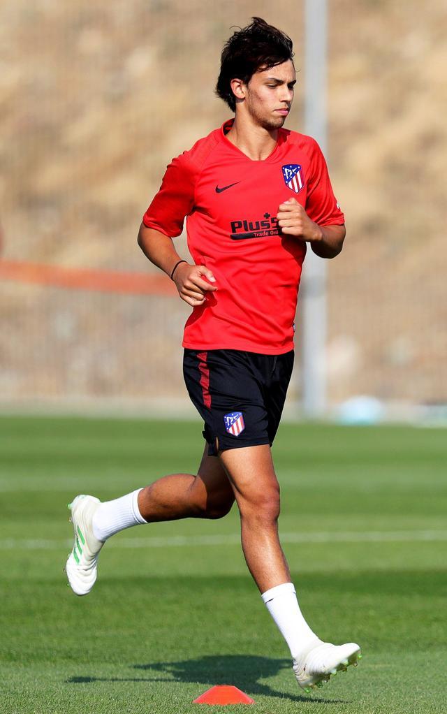 虎扑-马德里竞技发布备战花絮,集结日主帅复盘,社区盾任务艰巨,团队化学反应显著的简单介绍