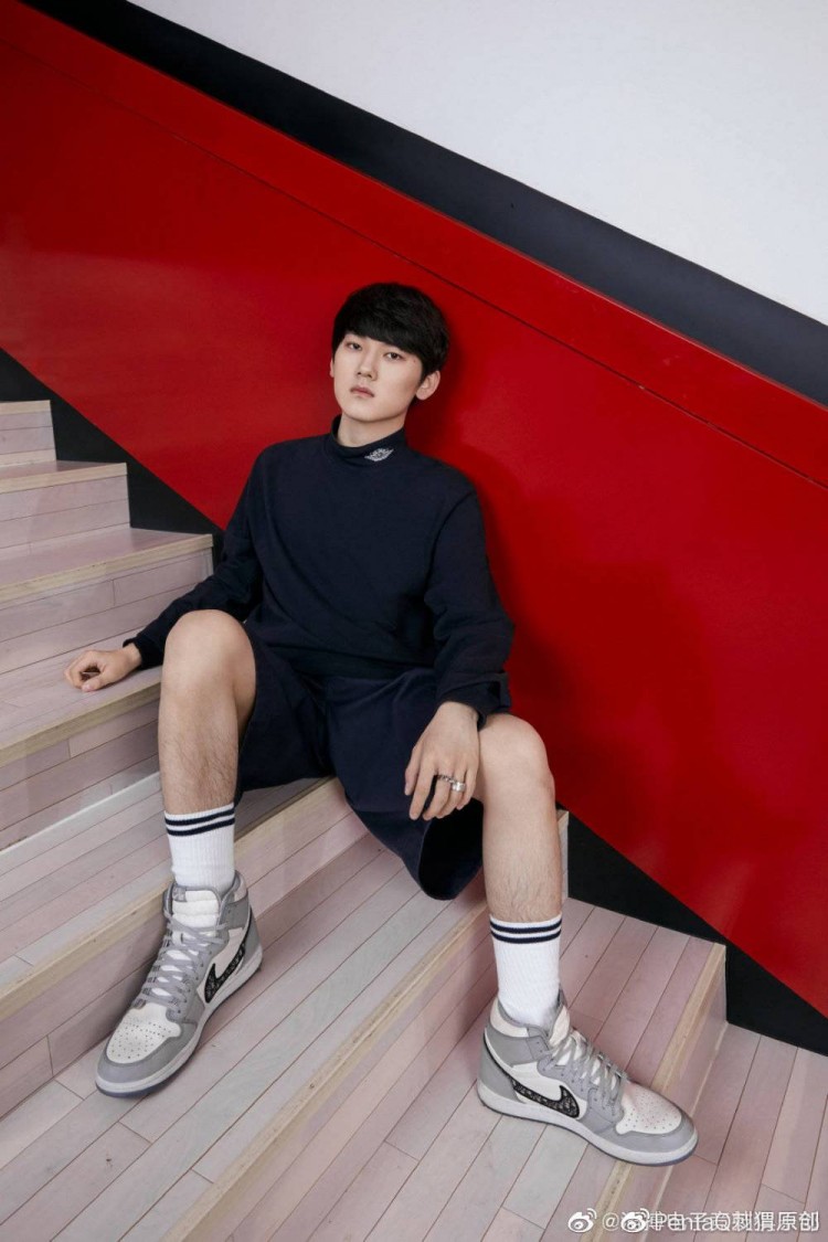 虎扑体育-JackeyLove迎来二十赛季高光表现，DWG球迷沸腾！的简单介绍